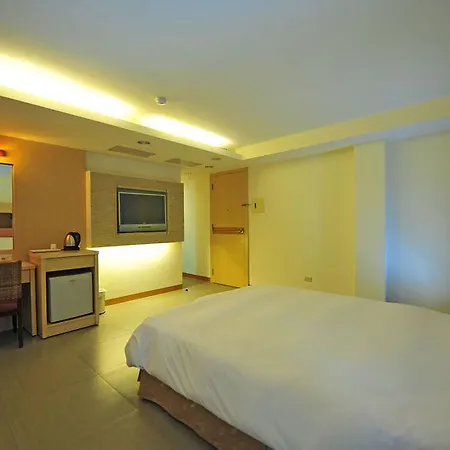 Yake Hotel
